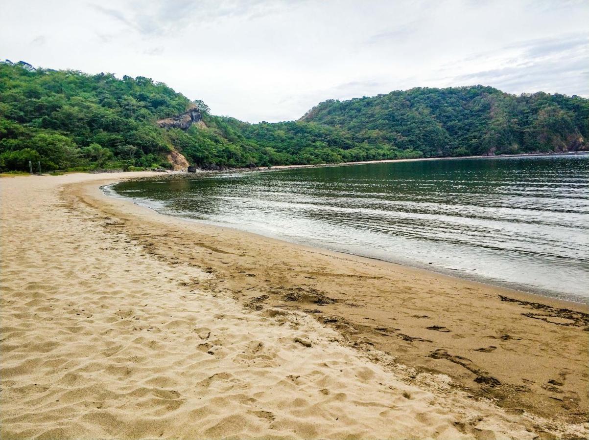 Beach Getaway At Pico De Loro Hamilo Coast Nasugbu Batangas エクステリア 写真