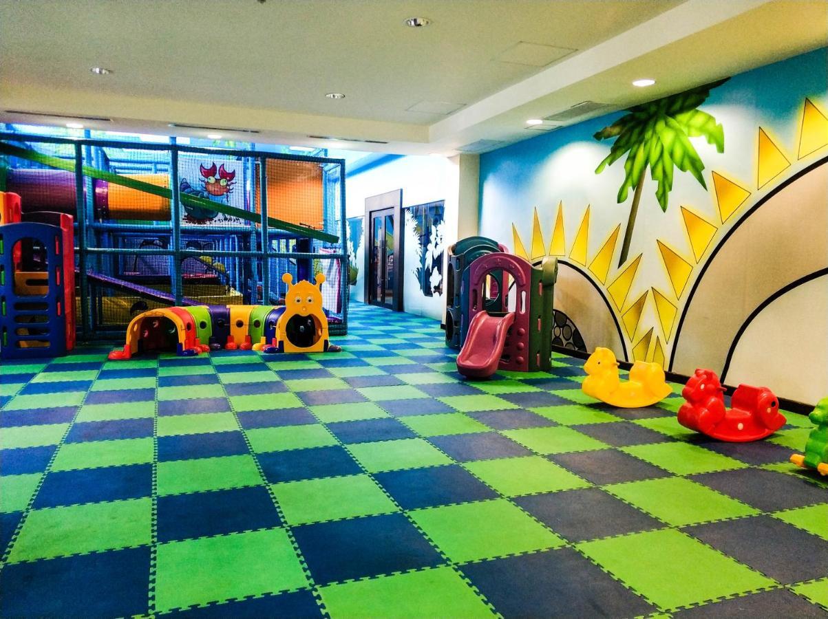 Beach Getaway At Pico De Loro Hamilo Coast Nasugbu Batangas エクステリア 写真